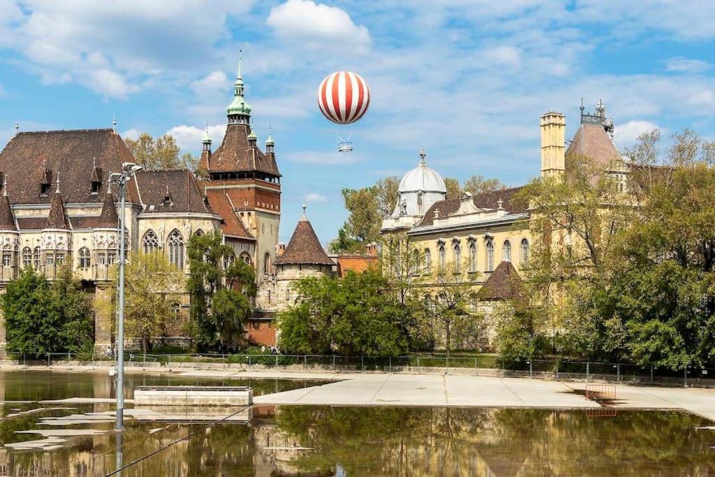 Apartment Citypark Cosy -free Parking On Weekends Budapest